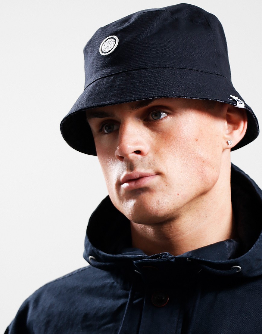 Pretty green store bucket hat sale